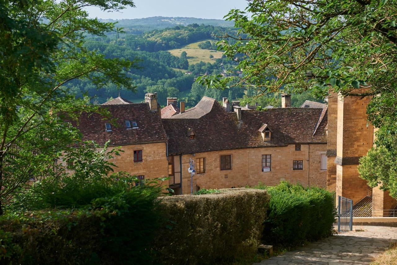 Village De Montmarsis Gourdon-en-quercy Εξωτερικό φωτογραφία